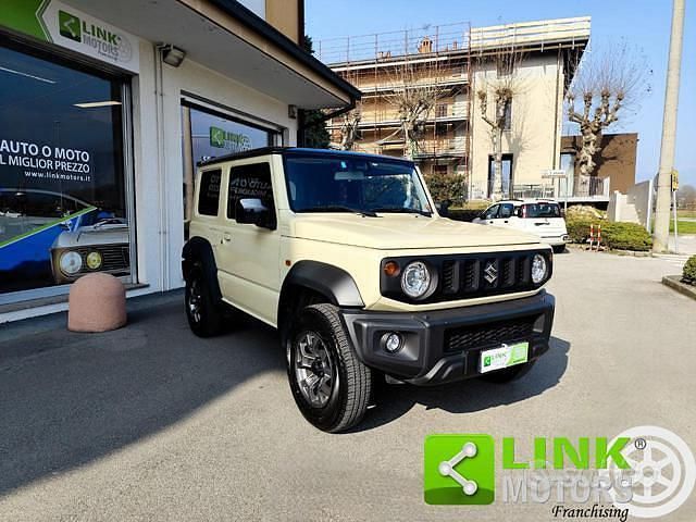 Usata Suzuki Jimny 102 CV (75 kW) 2019 Beige SUV