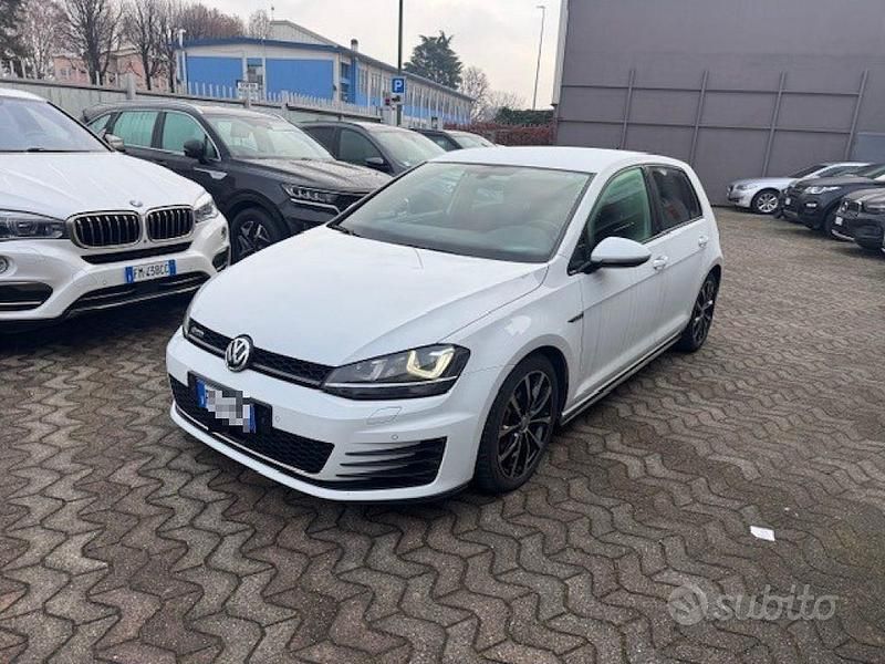 Używany VW Golf VII GTD 184 KM (135 kW) 2017 Biały Sedan/Limuzyna