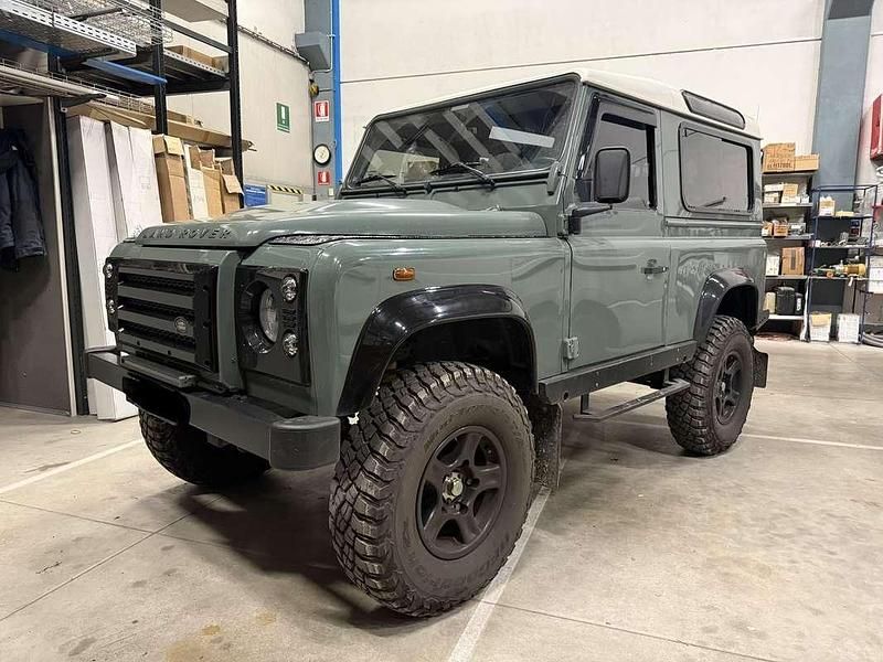 Usata Land Rover Defender S 122 CV (89 kW) 2008 Verde Station wagon
