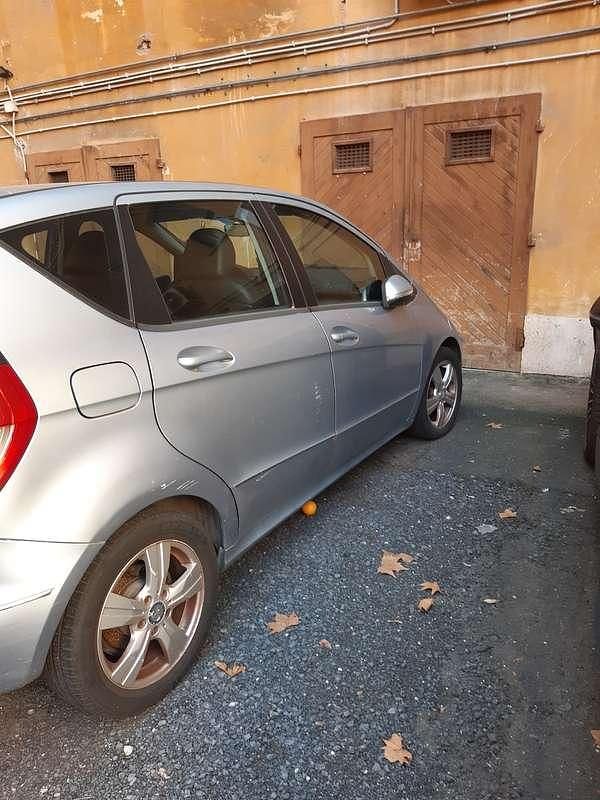 Usata Mercedes A160 Avantgarde 95 CV (69 kW) 2010 Argento Monovolume