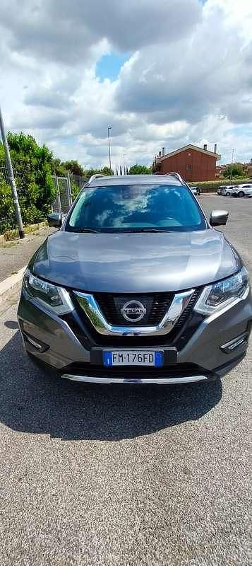 Usata Nissan X-Trail N-Connecta 131 CV (96 kW) 2017 Grigio SUV