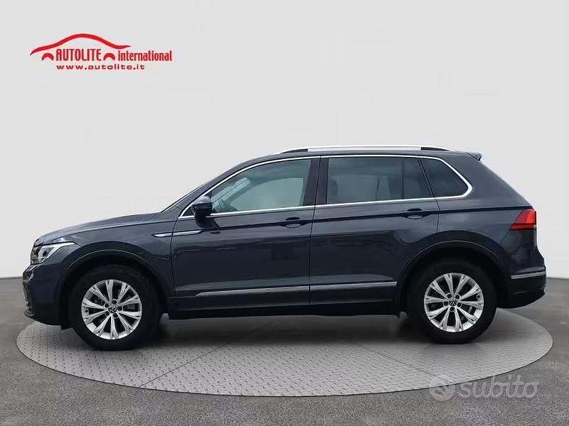 Usata VW Tiguan Life 150 CV (110 kW) 2021 Grigio SUV
