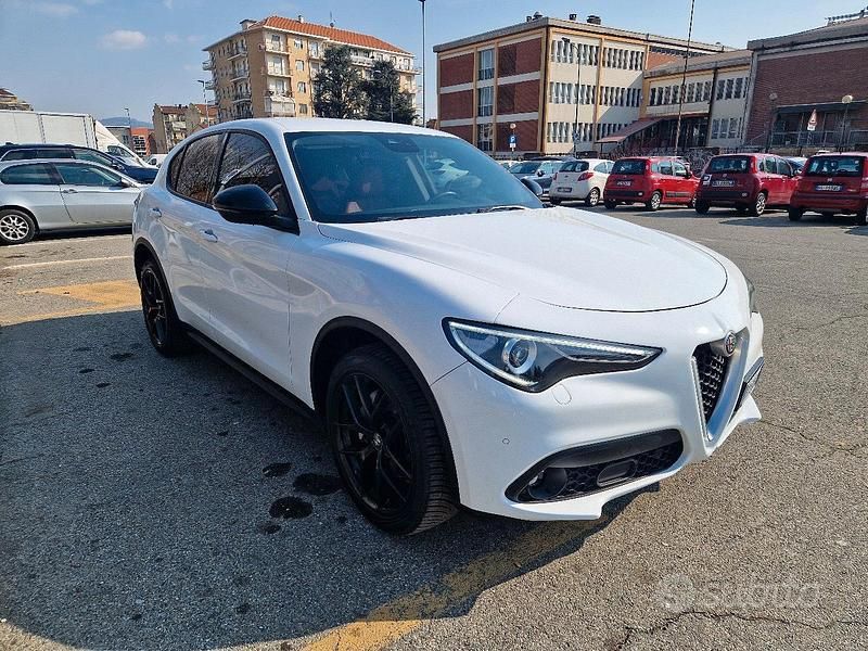 Usata Alfa Romeo Stelvio 210 CV (154 kW) 2019 Bianco SUV