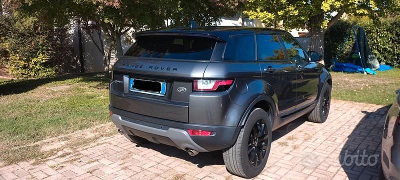 Usata Land Rover Range Rover evoque 150 CV (110 kW) 2018 Grigio SUV