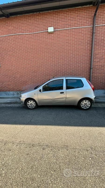 Usata Fiat Punto 2003 Utilitaria