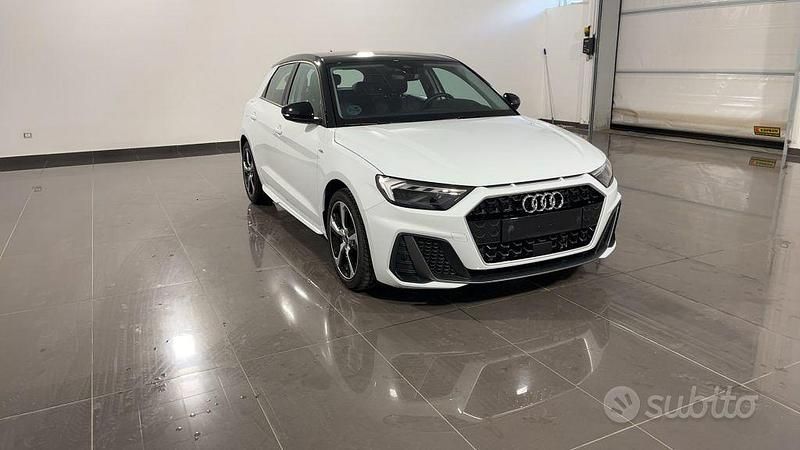 Bianco Usata 2025 Audi A1 S-Line Tre volumi | 26.400 € (Ottimo prezzo) - Immagine 1/4
