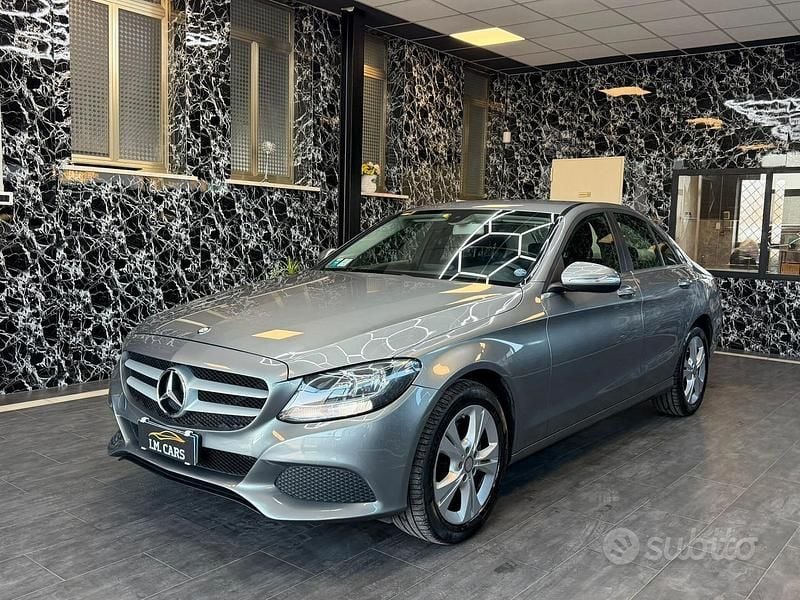 Usata Mercedes C220 Executive 170 CV (125 kW) 2014 Grigio Berlina