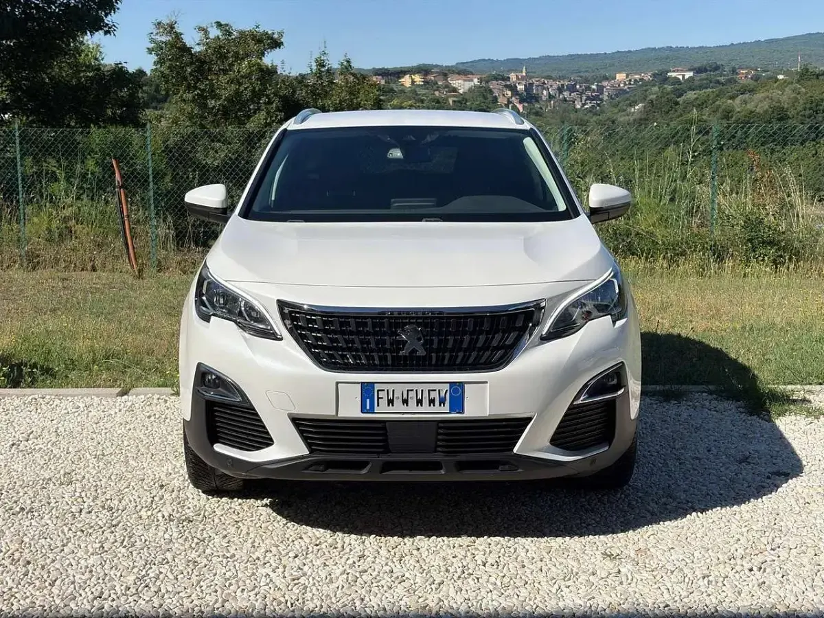 Usata Peugeot 3008 Business-Line 131 CV (96 kW) 2019 Bianco SUV