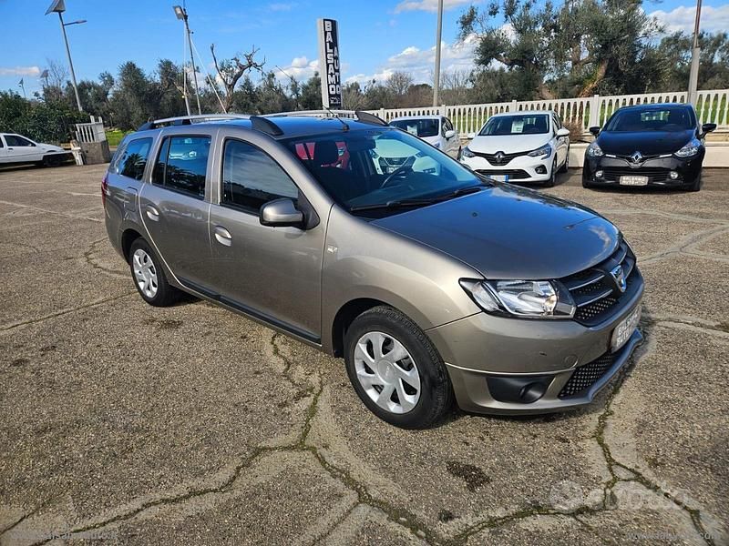 Usata Dacia Logan MCV Lauréate 90 CV (66 kW) 2014 Grigio Station wagon