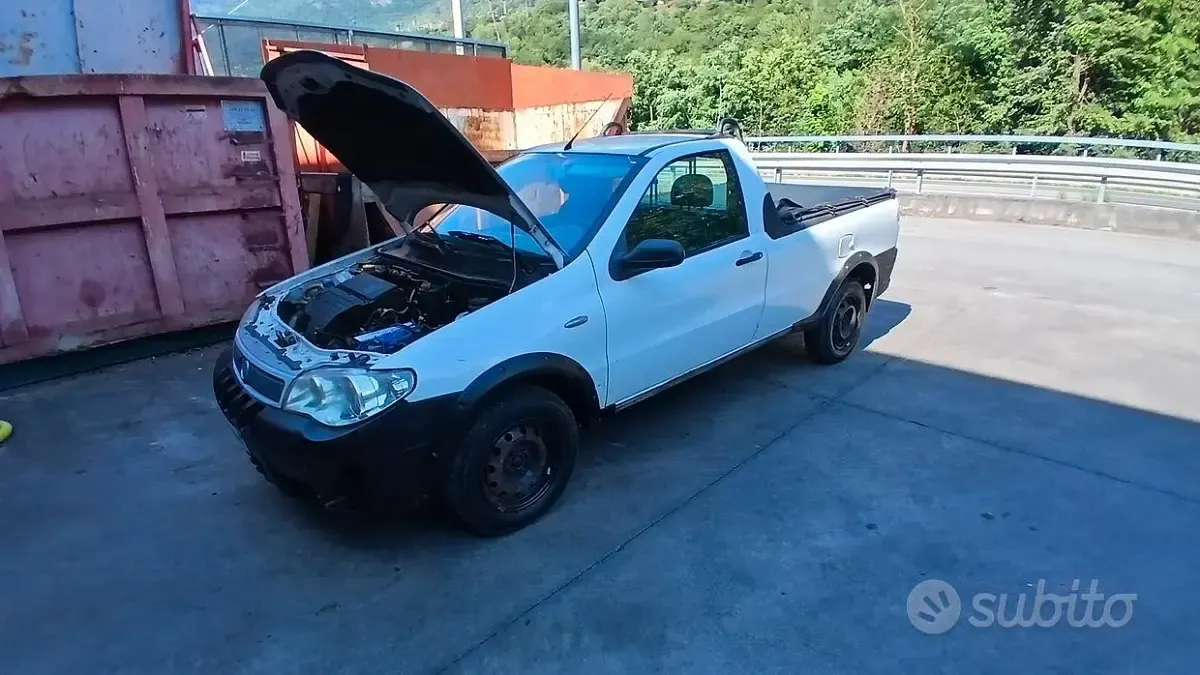 Usata Fiat Strada 84 CV (61 kW) 2006