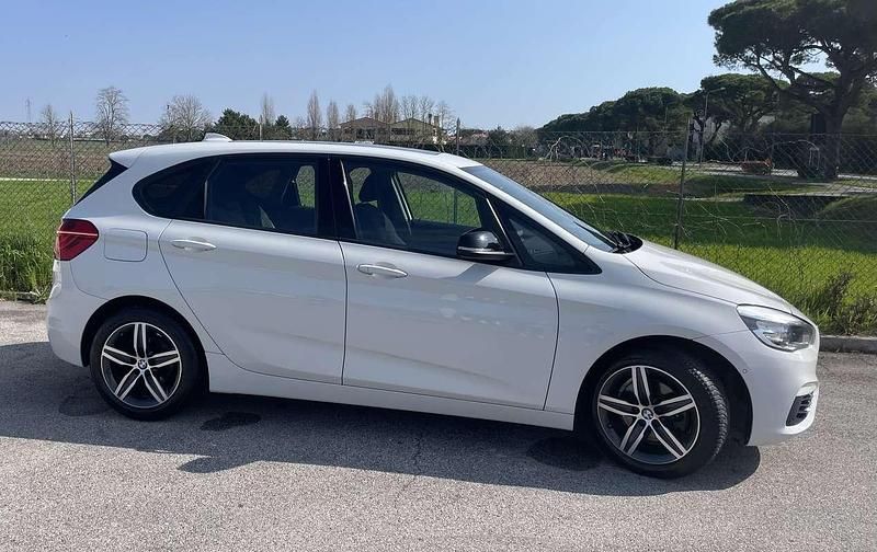 Usata BMW 220 Active Tourer Sport Line 190 CV (139 kW) 2015 Monovolume