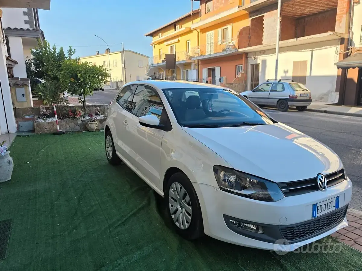Usata VW Polo Comfortline 90 CV (66 kW) 2010 Bianco Utilitaria