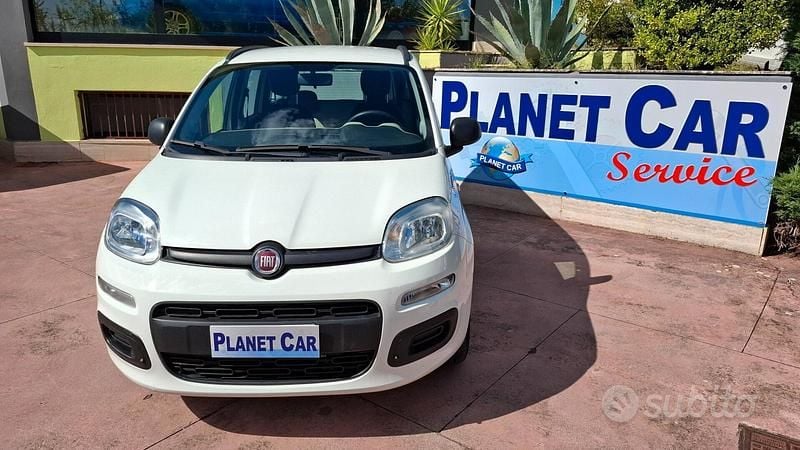 Usata Fiat Panda Easy 69 CV (50 kW) 2014 Bianco Utilitaria