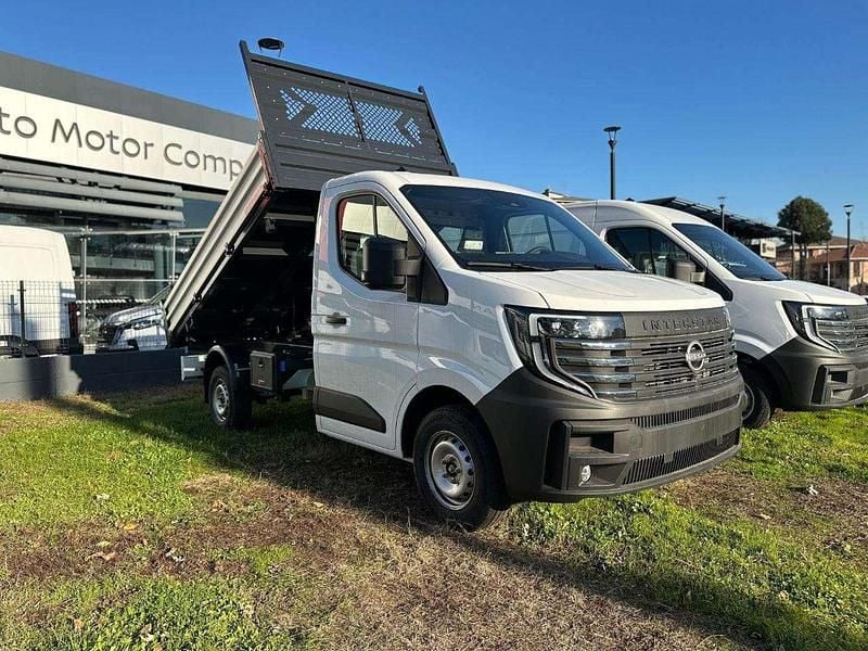 Nuova Nissan Interstar N-Connecta 131 CV (96 kW) 2026 Bianco / metallizzato Furgone