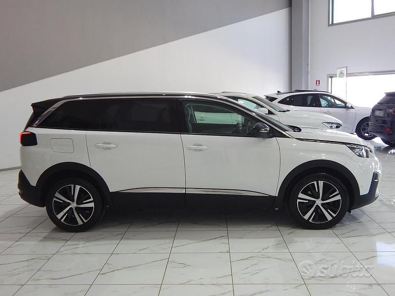 Usata Peugeot 5008 Allure 131 CV (96 kW) 2019 Bianco Berlina