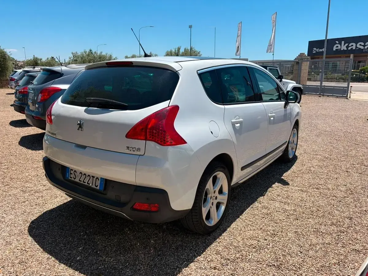 Usata Peugeot 3008 Allure 114 CV (83 kW) 2014 Bianco Station wagon