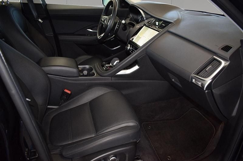 Usata Jaguar E-Pace SE 163 CV (119 kW) 2022 Santorini black SUV