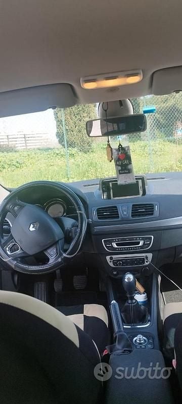 Usata Renault Mégane GrandTour 110 CV (80 kW) 2014 Bianco Station wagon