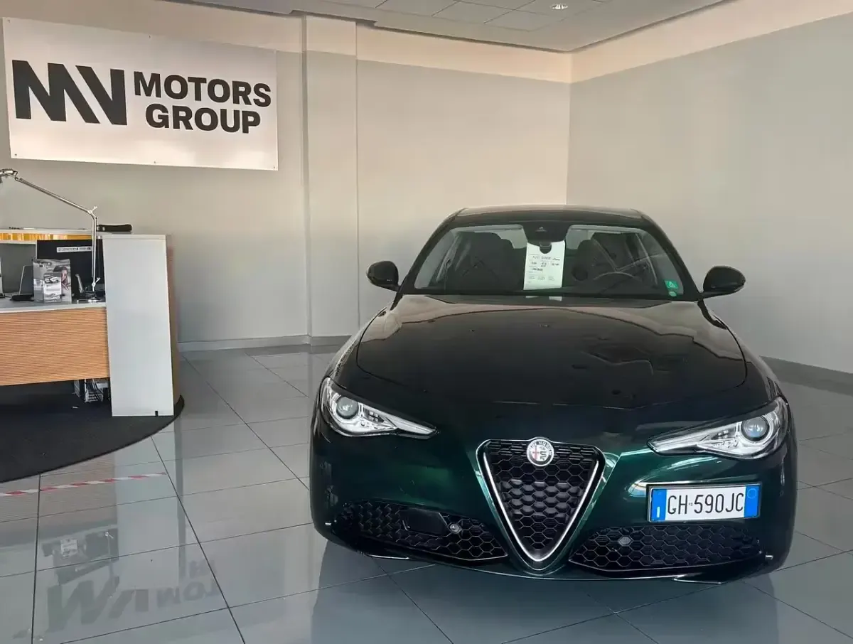 Usata Alfa Romeo Giulia Business 160 CV (117 kW) 2021 Verde Berlina