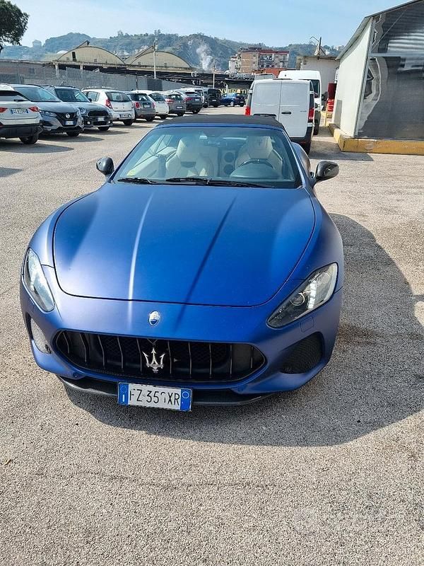 Usata Maserati GranCabrio 490 CV (360 kW) 2019 Blu Cabrio