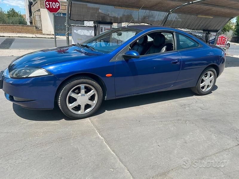 Usata Ford Cougar 170 CV (125 kW) 1998 Blu Coupé
