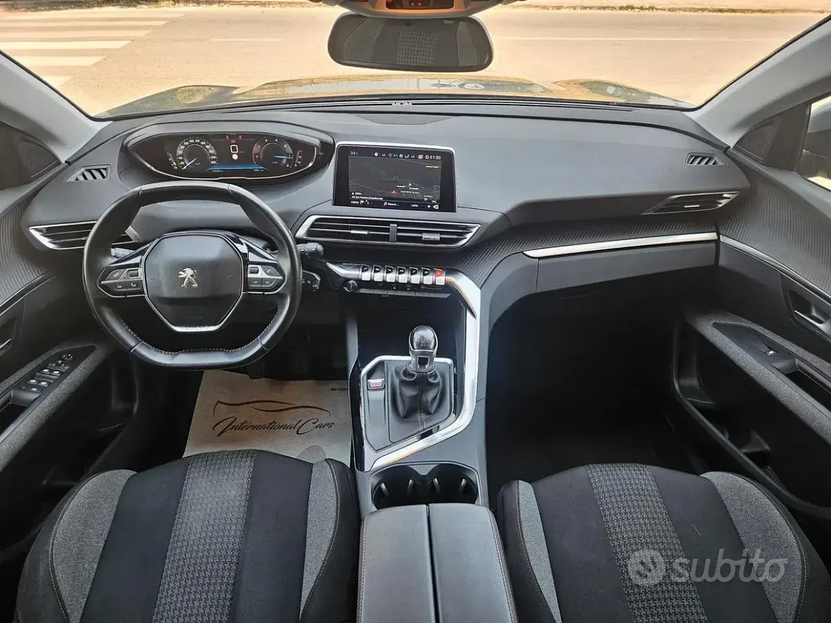 Usata Peugeot 3008 Allure 131 CV (96 kW) 2020 Grigio SUV