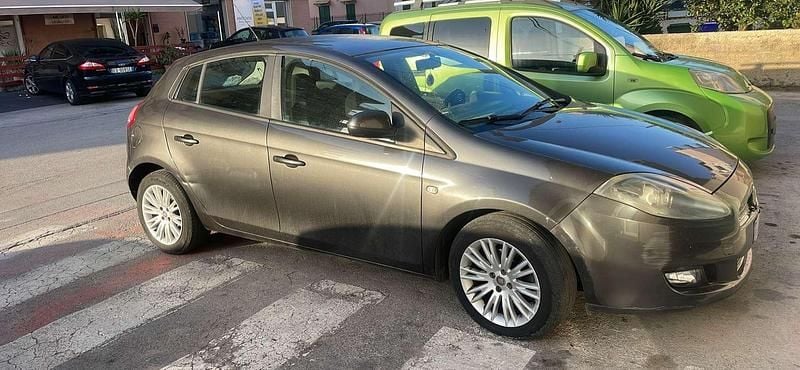 Usata Fiat Bravo Emotion 105 CV (77 kW) 2010 Utilitaria