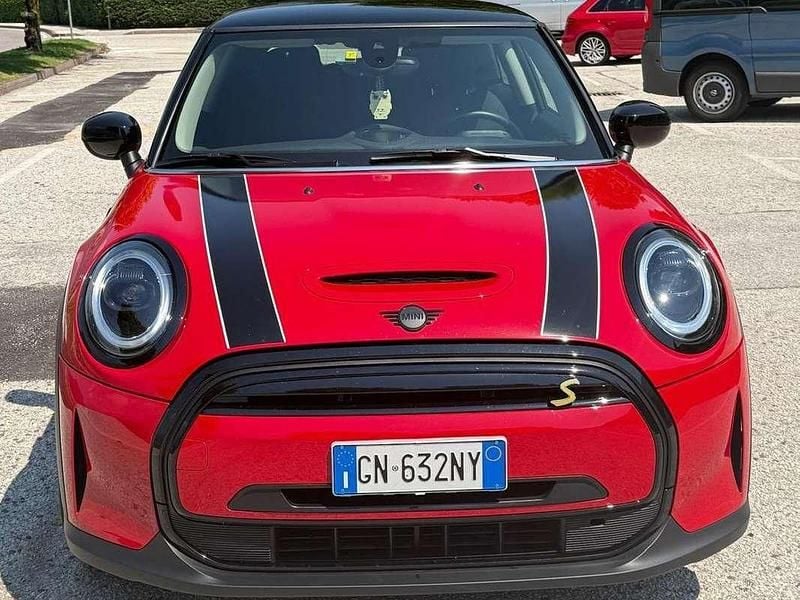 Rosso Usata 2023 Mini Cooper SE Classic Utilitaria | 23.000 € (Cara) - Immagine 1/4