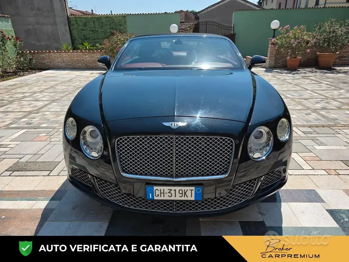 Usata Bentley Continental GT Convertible 575 CV (422 kW) 2012 Nero Cabrio