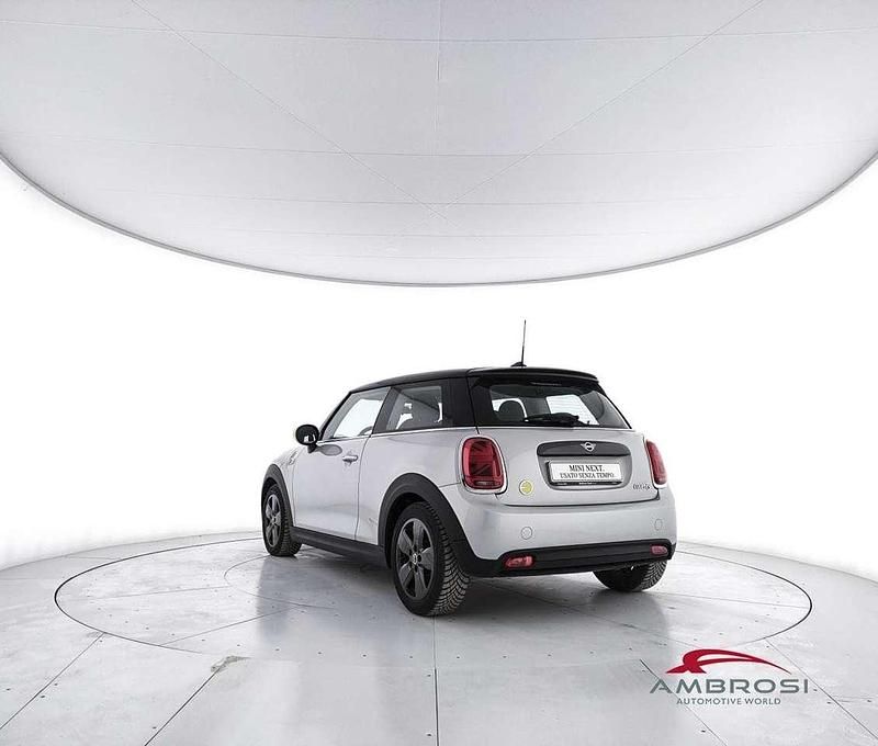 Usata Mini Cooper SE 75 kW (102 CV) 2021 Argento Utilitaria