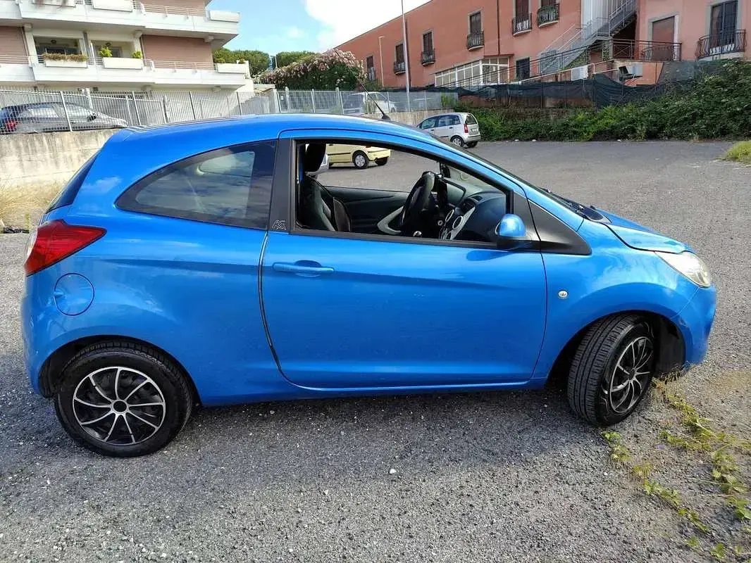 Usata Ford Ka 69 CV (50 kW) 2015 Blu/azzurro Berlina