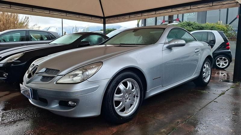Usata Mercedes SLK200 163 CV (119 kW) 2005 Argento Cabrio