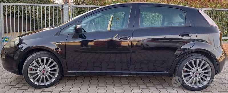 Usata Fiat Punto 70 CV (51 kW) 2013 Utilitaria
