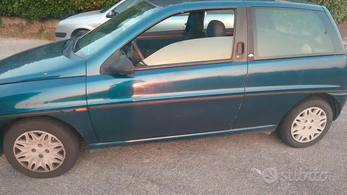 Usata Lancia Ypsilon 1999 Bluazzurro Utilitaria