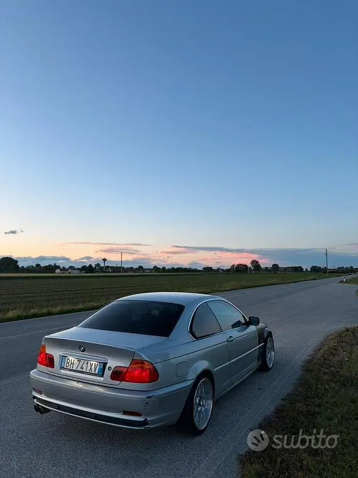 Usata BMW 320 Efficient Dynamics 150 CV (110 kW) 2000 Grigio Coupé