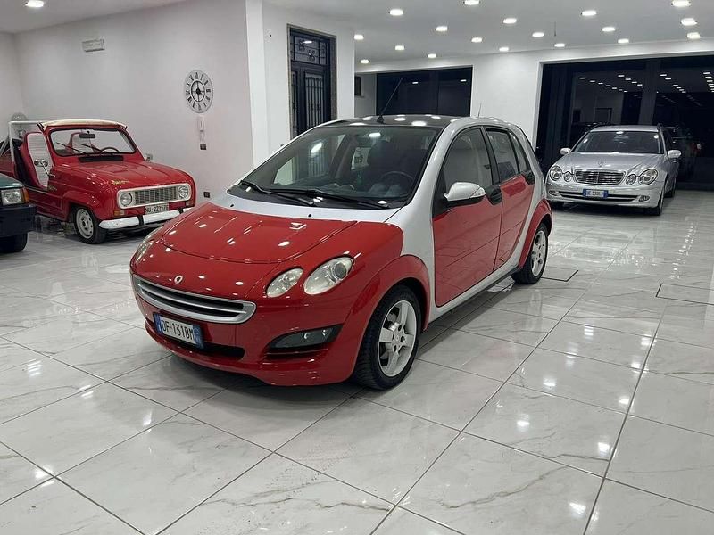 Usata Smart ForFour Pulse 95 CV (69 kW) 2006 Rosso Utilitaria