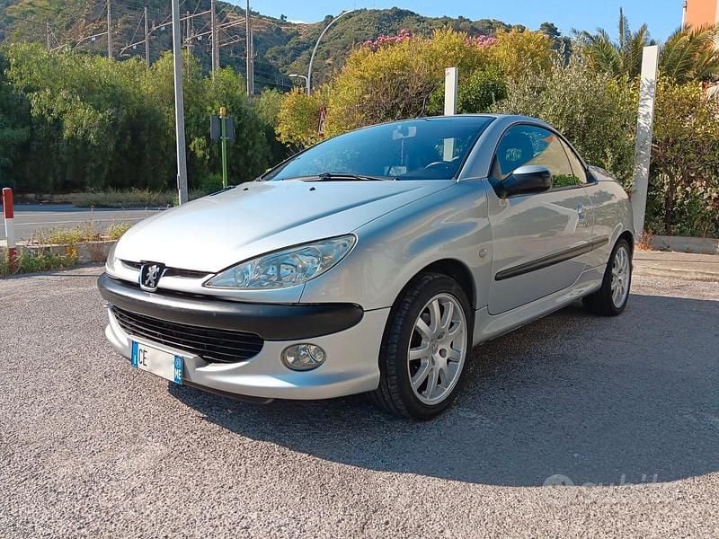 Grigio Usata 2003 Peugeot 206 CC Cabrio | 5400 € - Immagine 1/4
