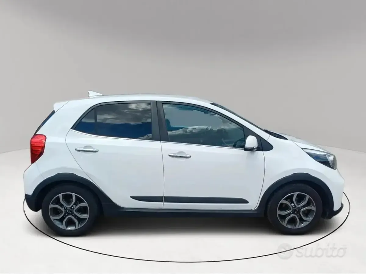 Usata Kia Picanto X-Line 67 CV (49 kW) 2019 Bianco Utilitaria