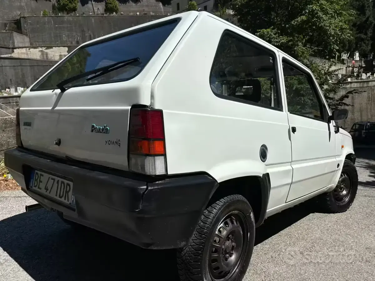 Usata Fiat Panda Young 39 CV (28 kW) 1999 Bianco Coupé