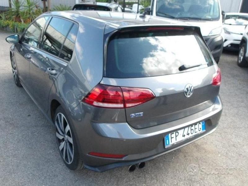 Usata VW Golf VII GTE 204 CV (150 kW) 2018 Grigio Berlina