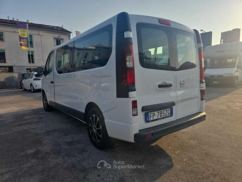 Usata Opel Vivaro 125 CV (91 kW) 2018 Bianco Monovolume