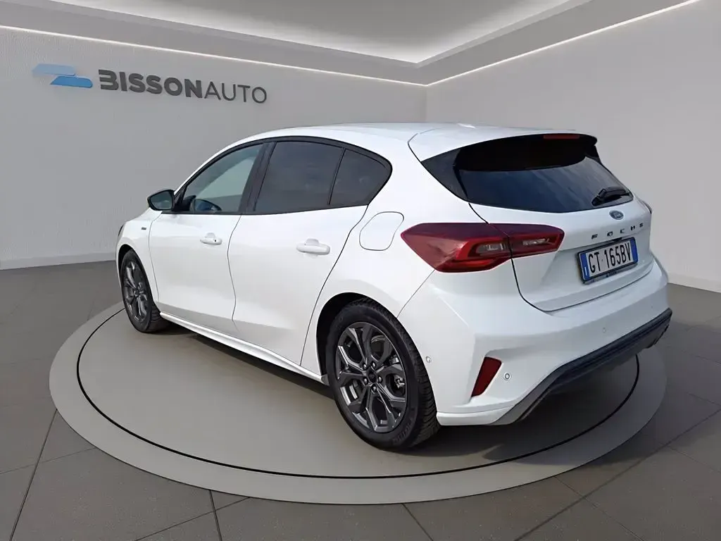 Usata Ford Focus ST-Line 125 CV (91 kW) 2024 Bianco frozen Berlina