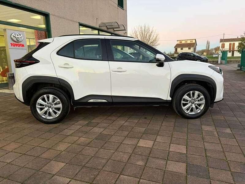 Usata Toyota Yaris Cross Active 116 CV (85 kW) 2023 Bianco SUV