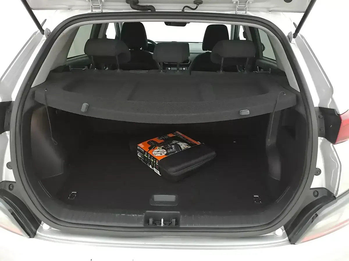 Usata Hyundai Kona 100 kW (136 CV) 2024 Argentoargento SUV