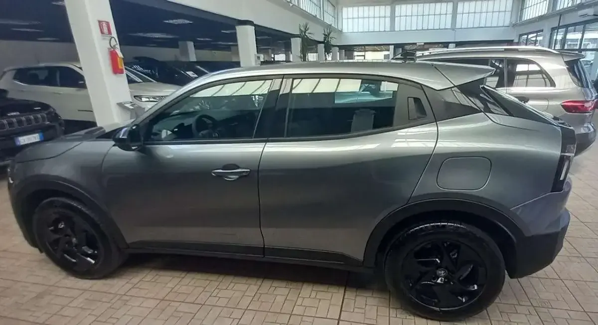 Usata Alfa Romeo GT Junior 136 CV (100 kW) 2024 Grigio SUV