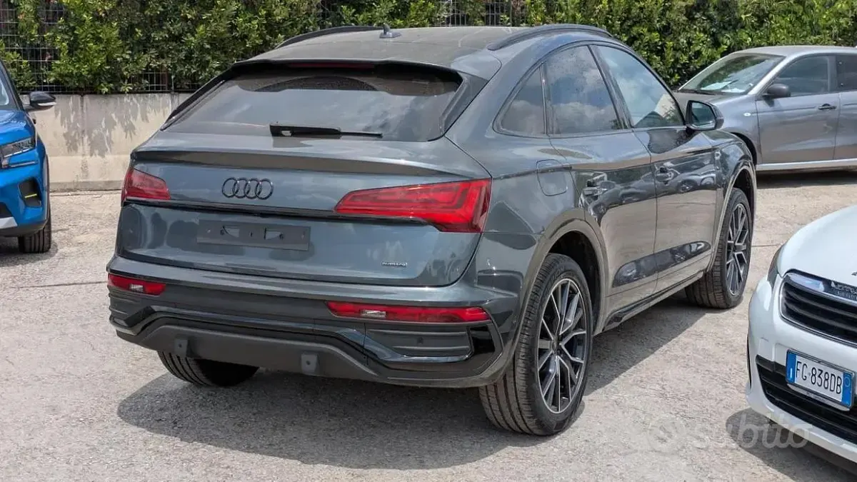 Usata Audi Q5 Sportback S-Line 204 CV (150 kW) 2025 Grigio SUV