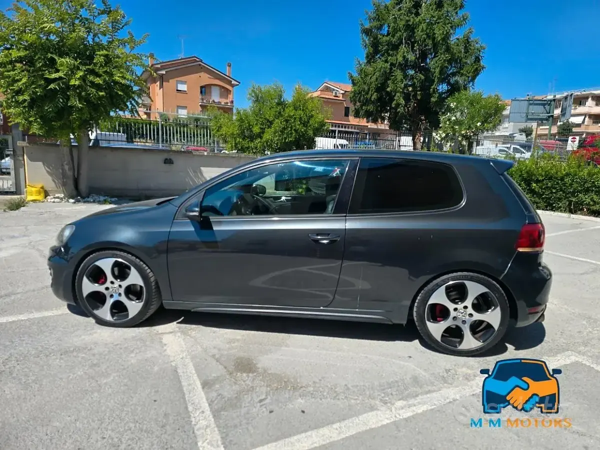 Usata VW Golf VI GTI 211 CV (155 kW) 2010 Grigio Utilitaria