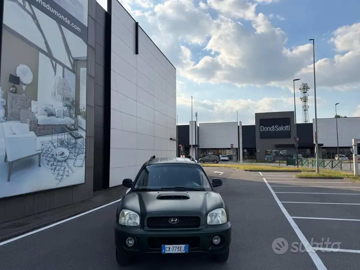 Usata Hyundai Santa Fe 113 CV (83 kW) 2003 Verde SUV