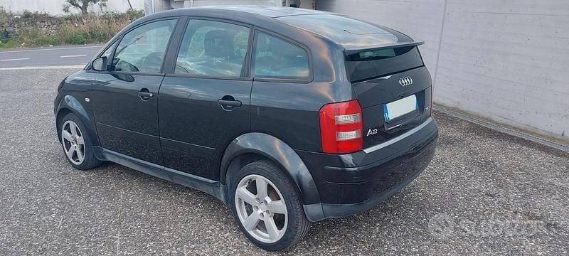 Usata Audi A2 75 CV (55 kW) 2005 Nero Utilitaria