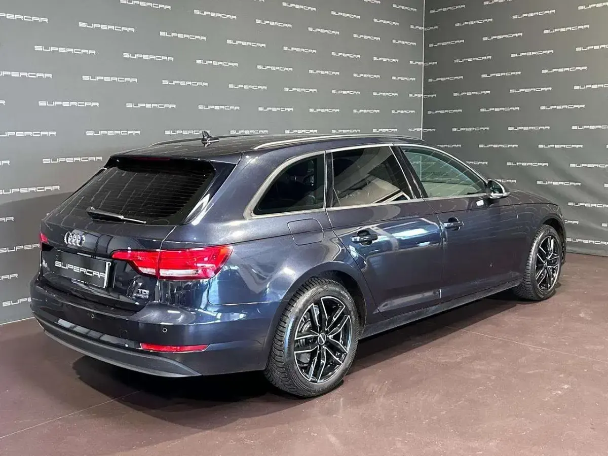 Usata Audi A4 190 CV (139 kW) 2016 Blu Station wagon